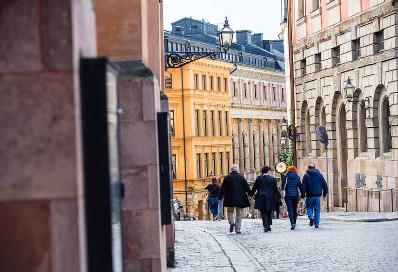 ユースホステル Stf Af Chapman & Skeppsholmen