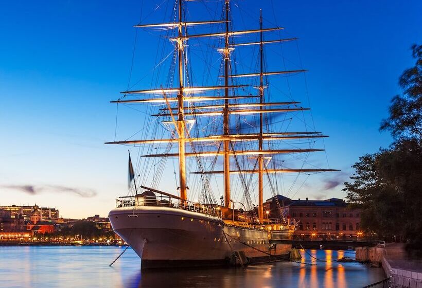 ユースホステル Stf Af Chapman & Skeppsholmen