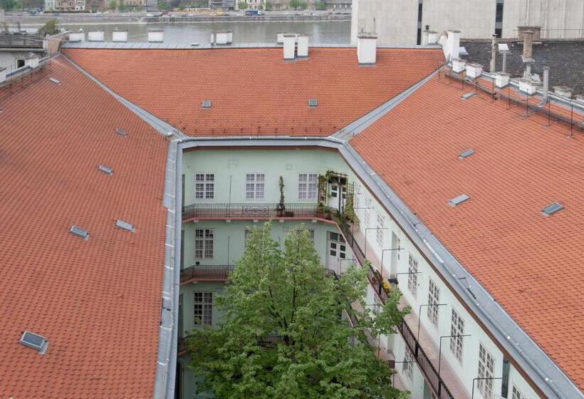 Aurora Apartment Danube View