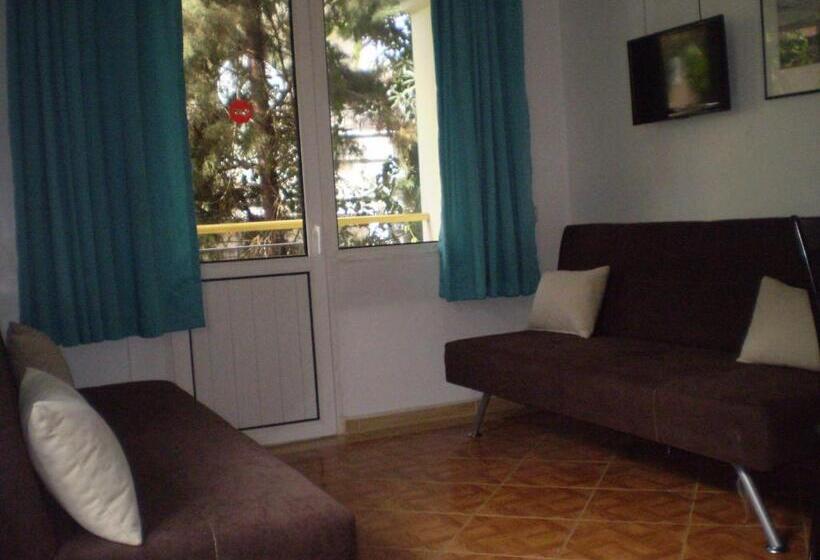 Blue Yacht Marina Apart