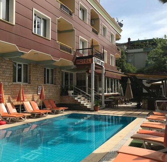 Blue Yacht Marina Apart