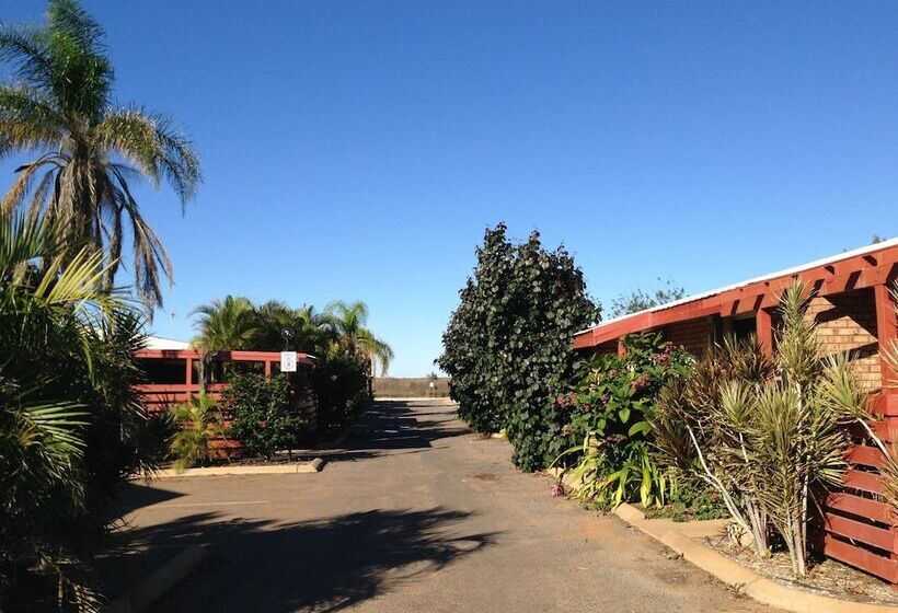 Carnarvon Central Apartments