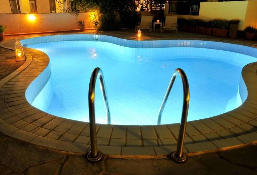 Cleopatra Apartments