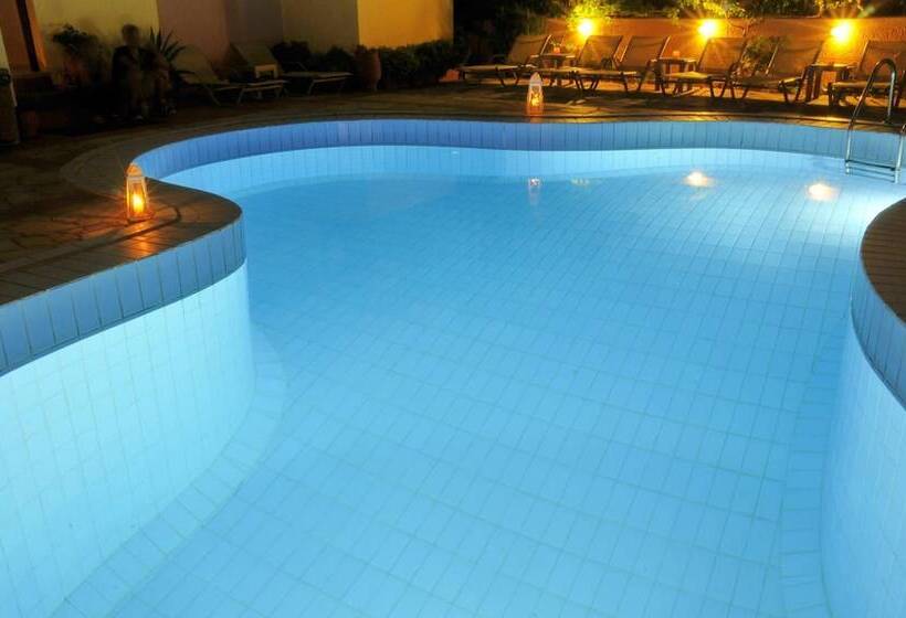 Cleopatra Apartments