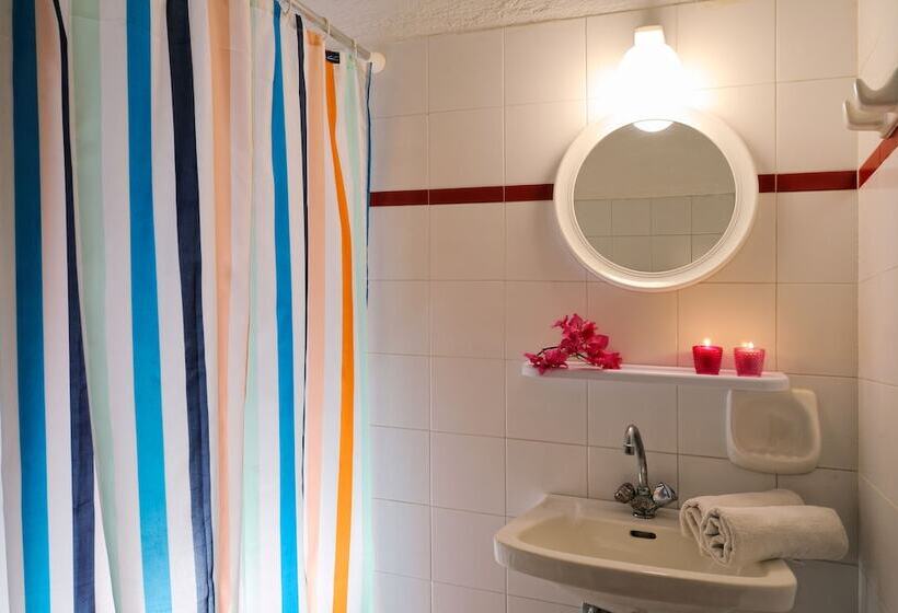 Cleopatra Apartments