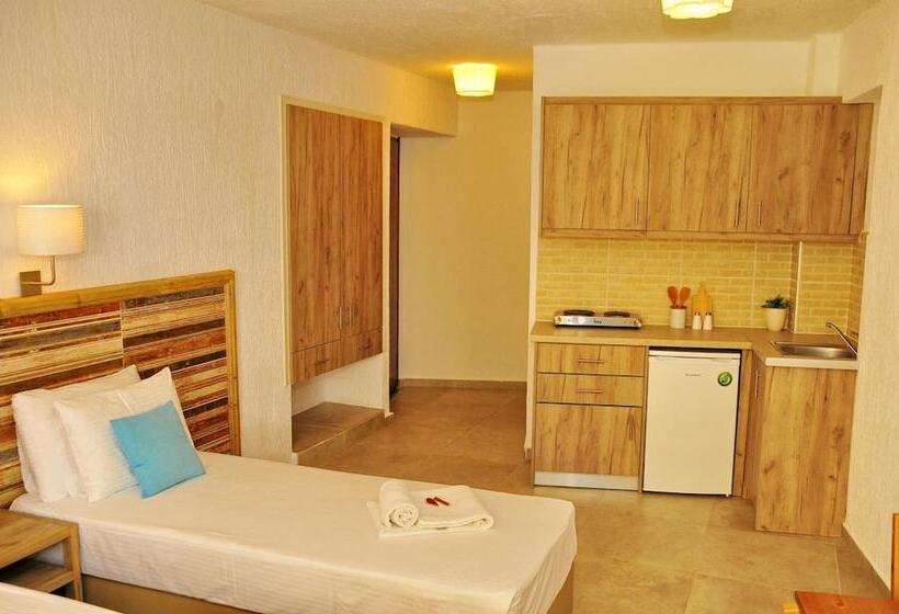 Cleopatra Apartments