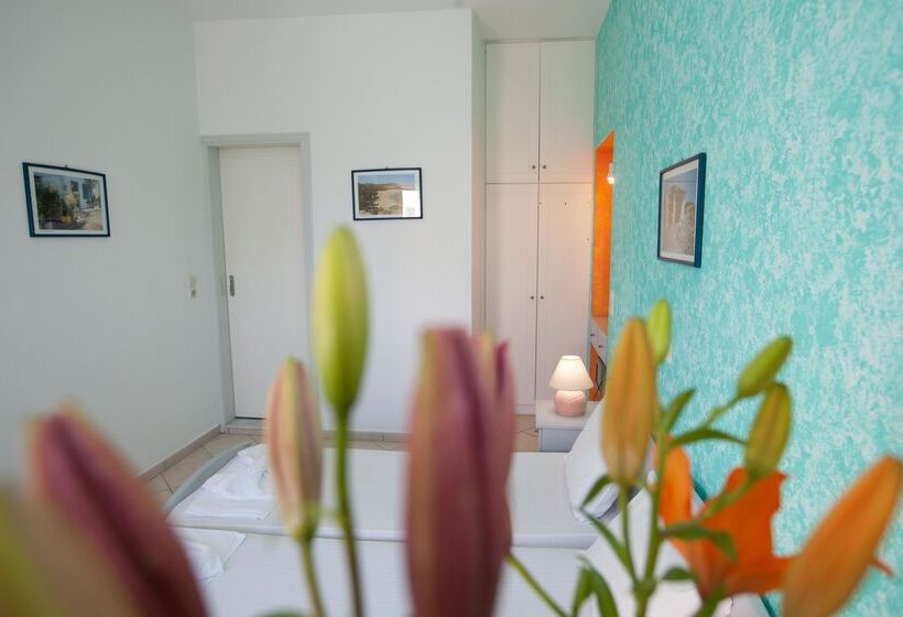 Cosmi Apts Gouves By Estia