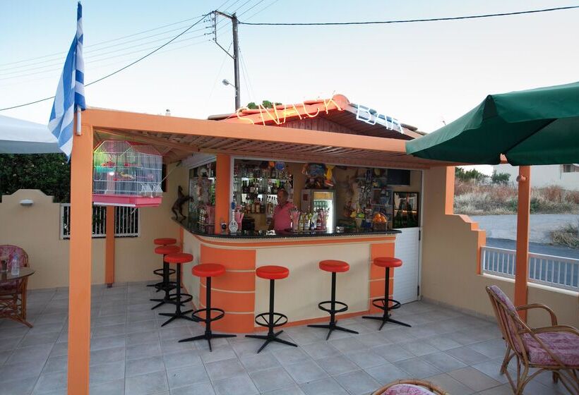 Cosmi Apts Gouves By Estia