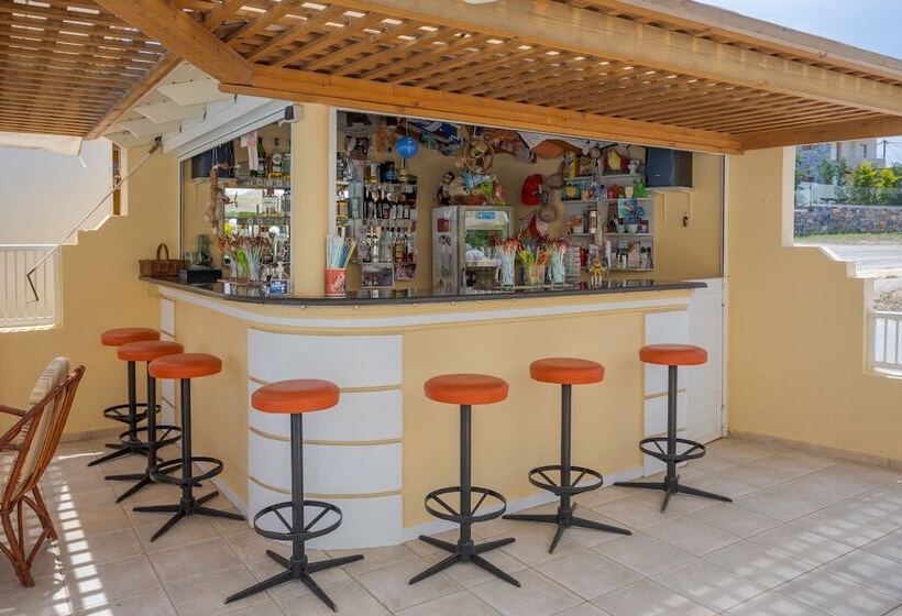 Cosmi Apts Gouves By Estia