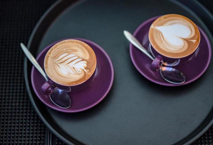 Domino Suite Hotel & Residence