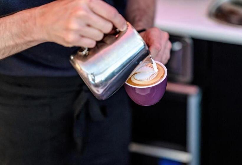 Domino Suite Hotel & Residence