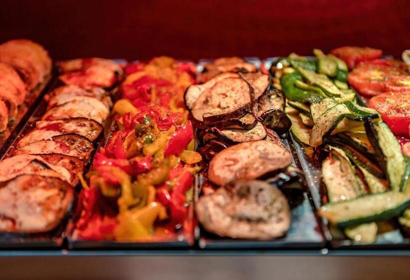 Domino Suite Hotel & Residence