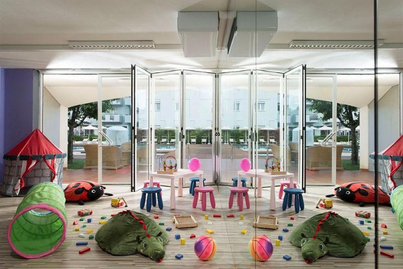 Domino Suite Hotel & Residence