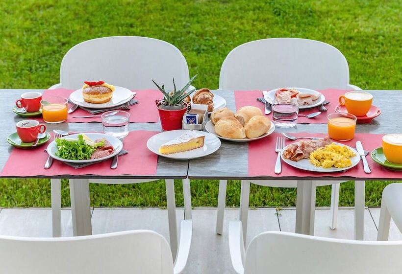 Domino Suite Hotel & Residence