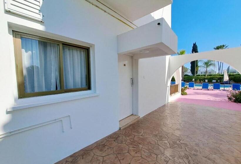 Florence Hotel Apartments