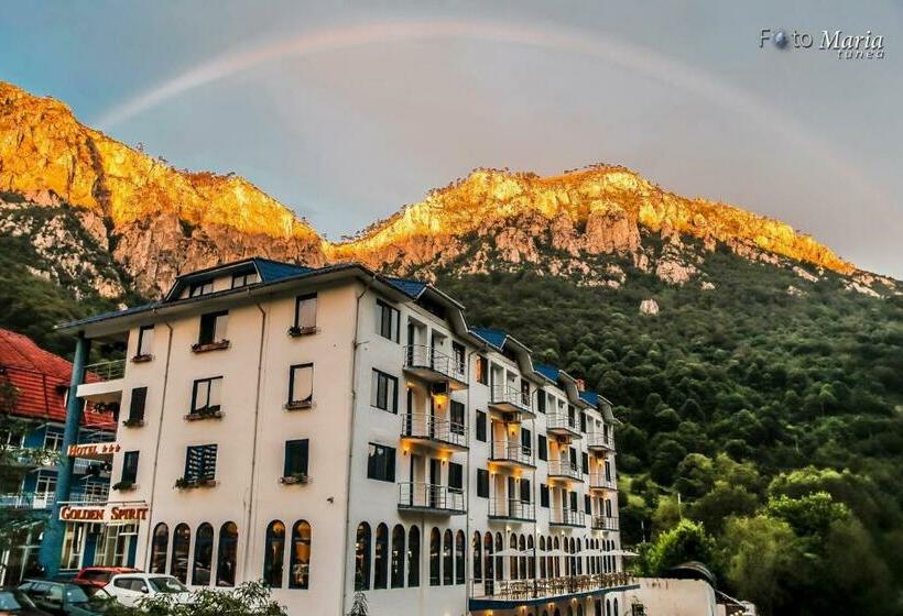 فندق Golden Spirit