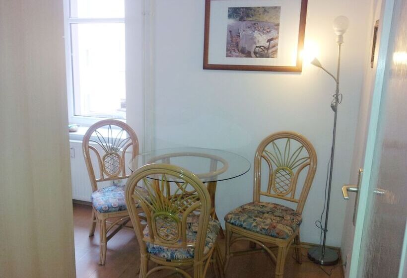 Holiday Apartments Karlovy Vary