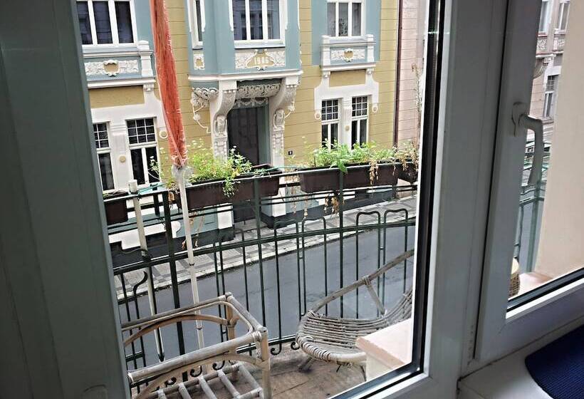 Holiday Apartments Karlovy Vary