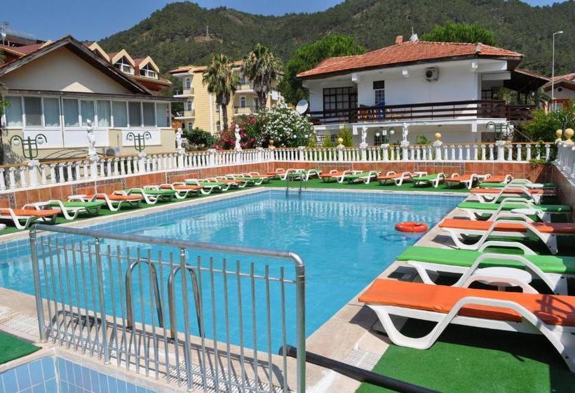 Отель 47 Icmeler