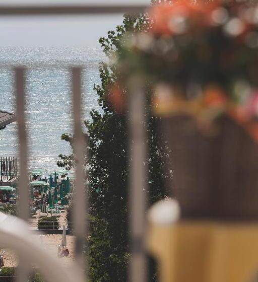 酒店 Acapulco Beach