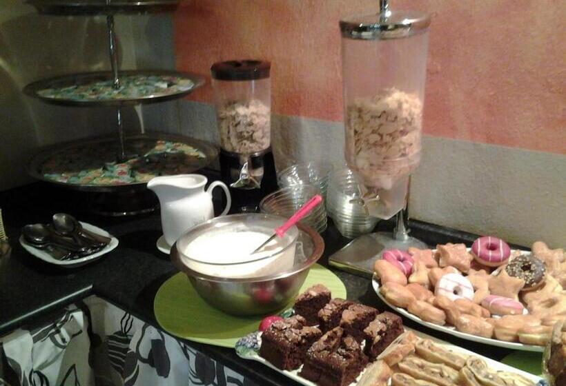 酒店 Acapulco Beach