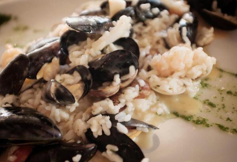 酒店 Acapulco Beach