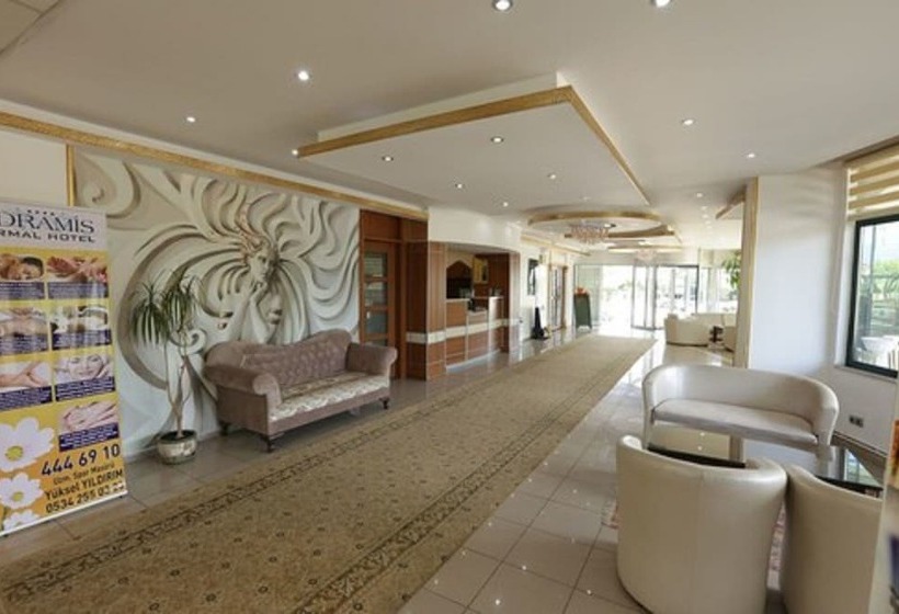 ホテル Adramis Termal