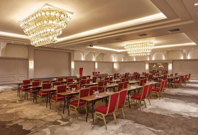 هتل Anemon Grand Eskisehir