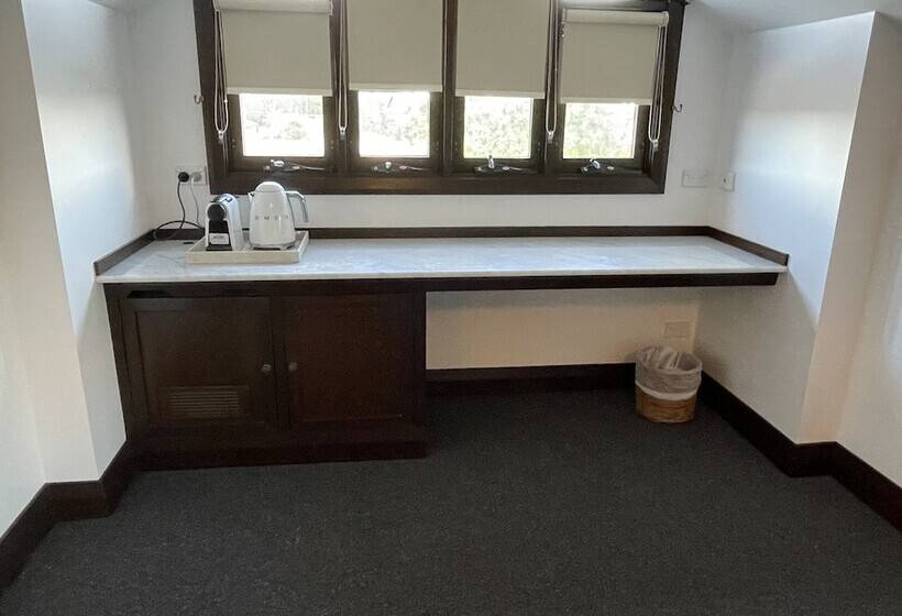 هتل Ballina Manor Boutique