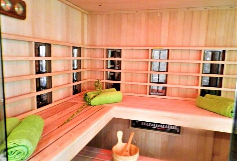 酒店 Bartók Tér Panzió