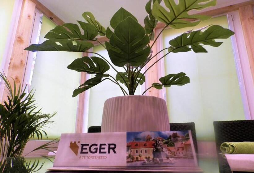 בית מלון כפרי Bartók Tér Panzió