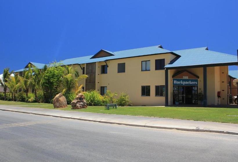 בית מלון כפרי Ningaloo Club Backpackers