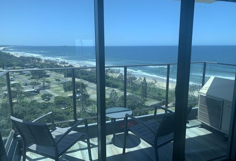 هتل Beachfront Towers