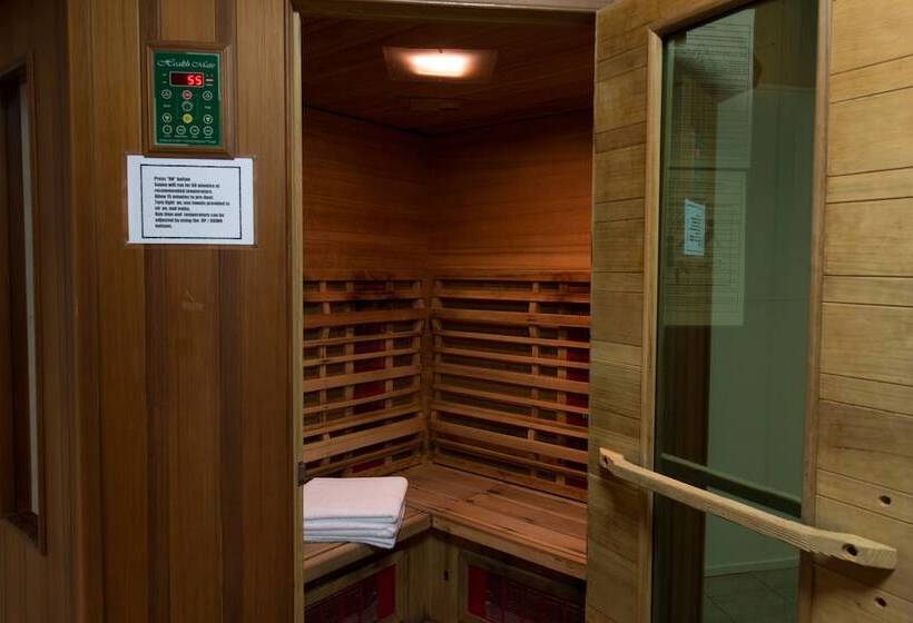 Отель Boambee Bay Resort