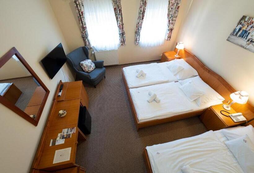 בית מלון כפרי Cabernet