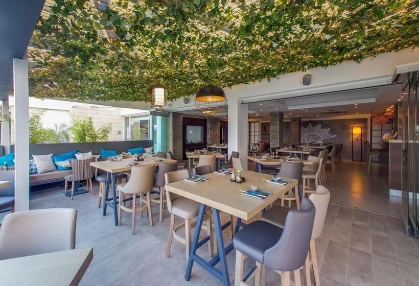 酒店 Captain Karas Holidays Apartments