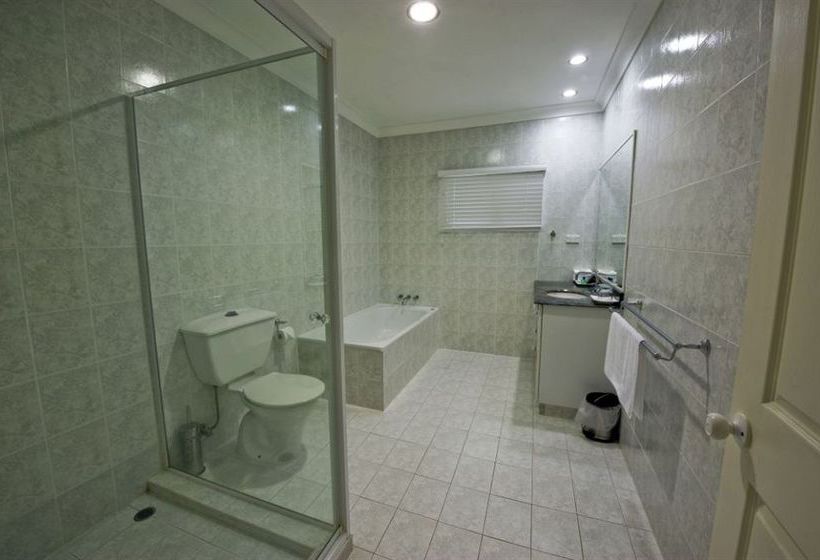 ホテル Costa Royale Trinity Beach