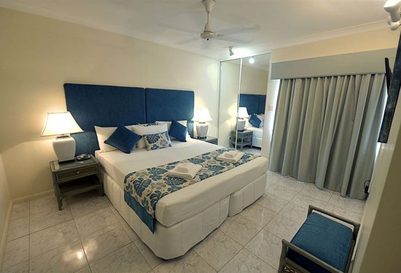 ホテル Costa Royale Trinity Beach