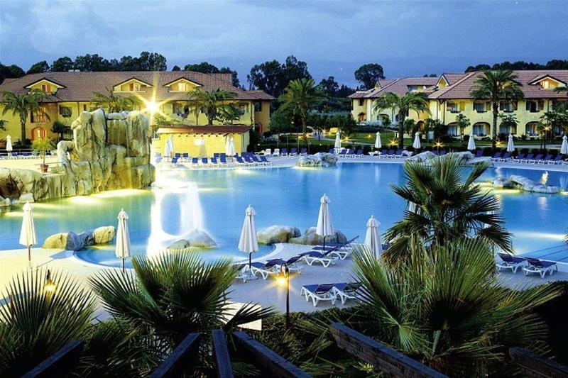 호텔 Falkensteiner Club Funimation Garden Calabria