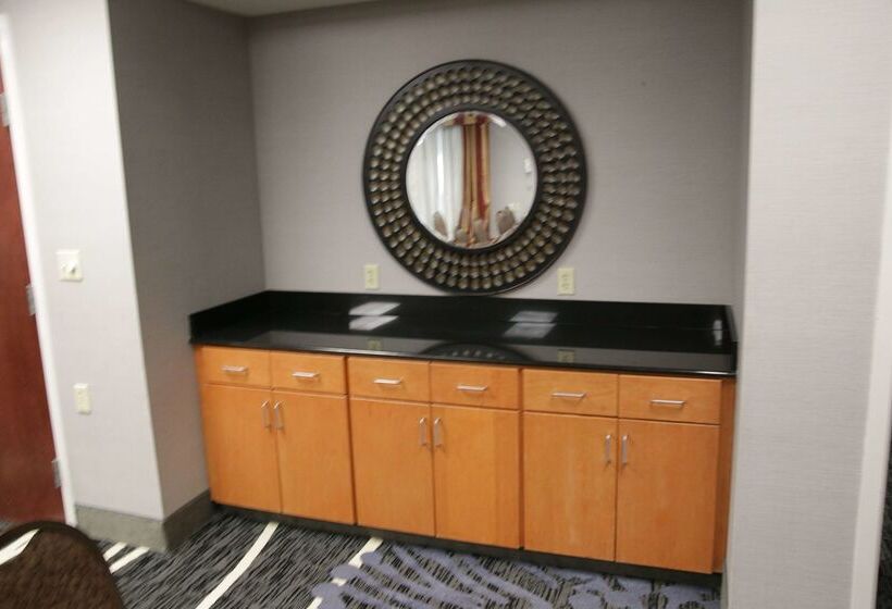 فندق Hampton Inn & Suites Grenada