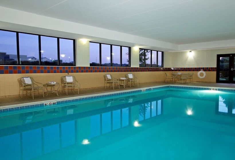 호텔 Hampton Inn & Suites Madisonville