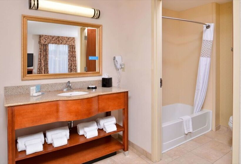 בית מלון כפרי Hampton Inn & Suites Richmond, In