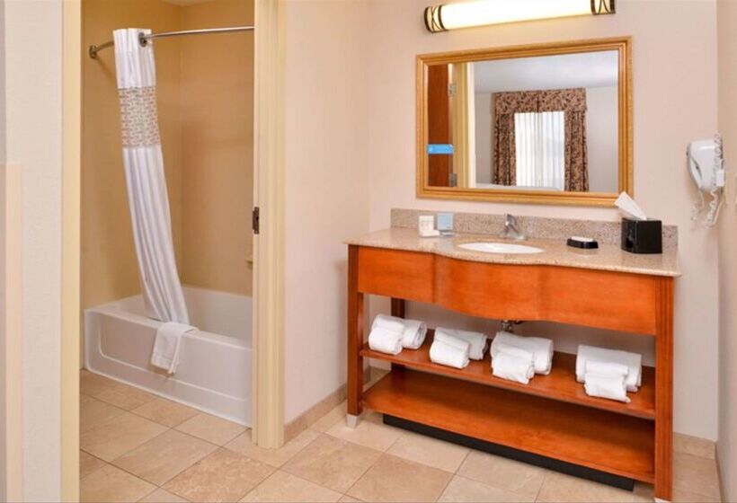 בית מלון כפרי Hampton Inn & Suites Richmond, In