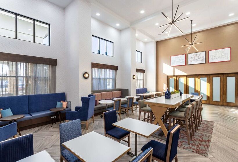 בית מלון כפרי Hampton Inn & Suites Richmond, In