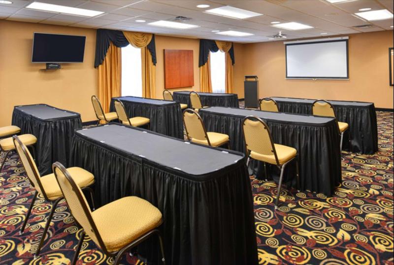 בית מלון כפרי Hampton Inn & Suites Richmond, In