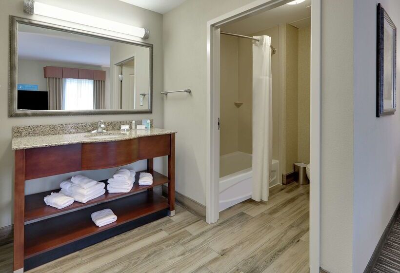 בית מלון כפרי Hampton Inn & Suites Southern Pines Pinehurst