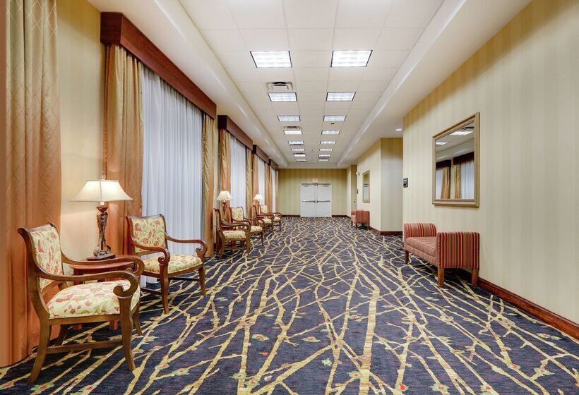 בית מלון כפרי Hampton Inn & Suites Southern Pines Pinehurst