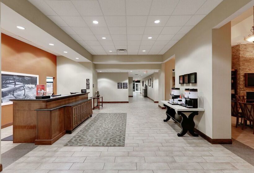 בית מלון כפרי Hampton Inn & Suites Southern Pines Pinehurst