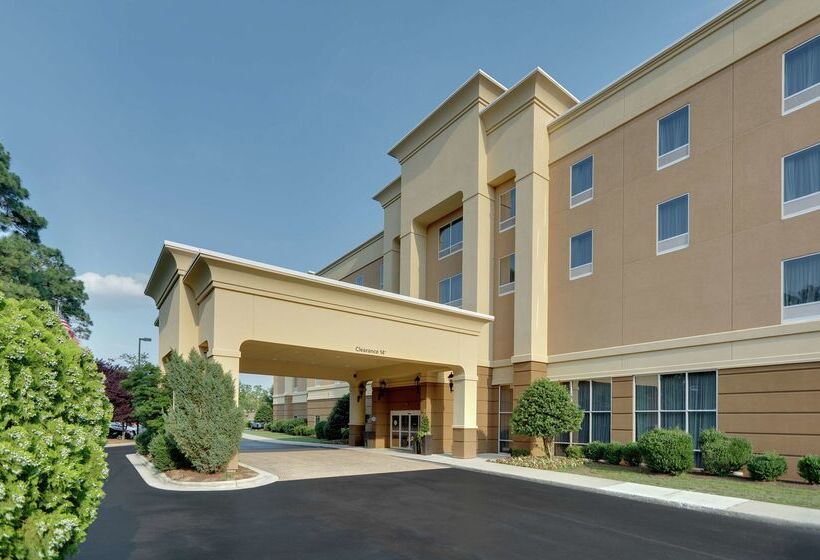 فندق Hampton Inn & Suites Southern Pines Pinehurst
