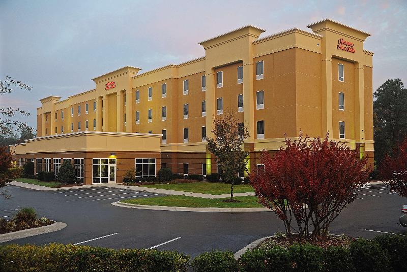 בית מלון כפרי Hampton Inn & Suites Southern Pines Pinehurst